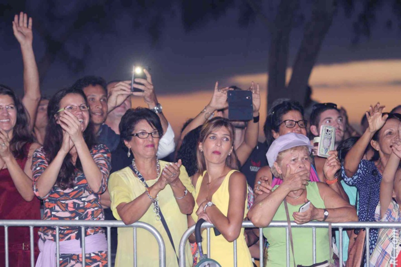 Défilé des candidates Miss France 2017 à Saint-Pierre Défilé des candidates Miss France 2017 à Saint-Pierre