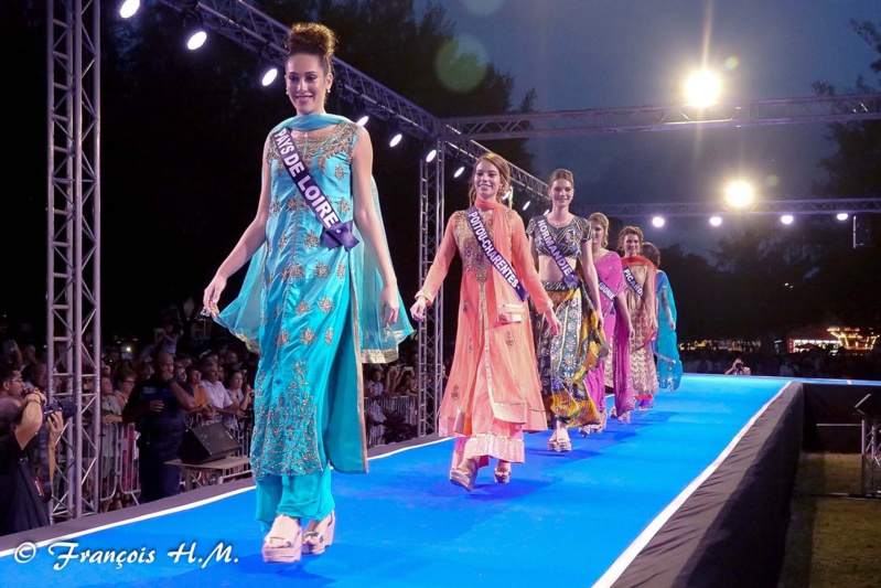 Défilé des candidates Miss France 2017 à Saint-Pierre