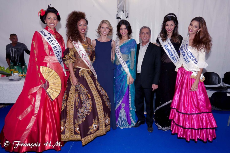 Défilé des candidates Miss France 2017 à Saint-Pierre Défilé des candidates Miss France 2017 à Saint-Pierre