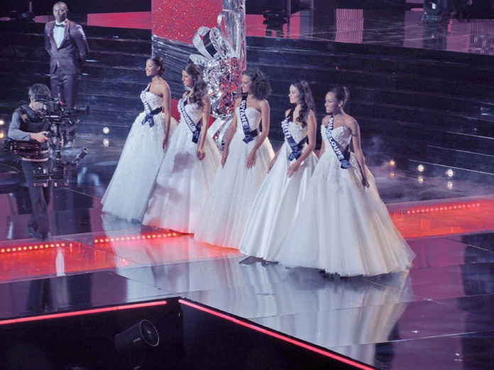 Alicia Aylies couronnée Miss France 2017
