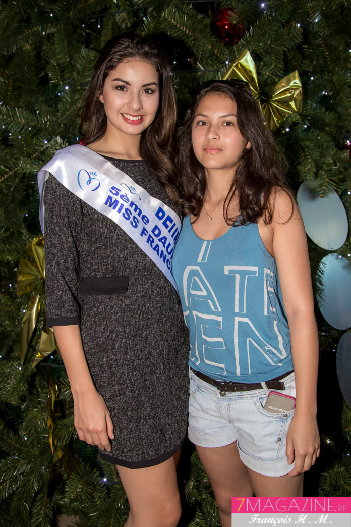 Avec sa jolie soeur... Avec sa jolie soeur...