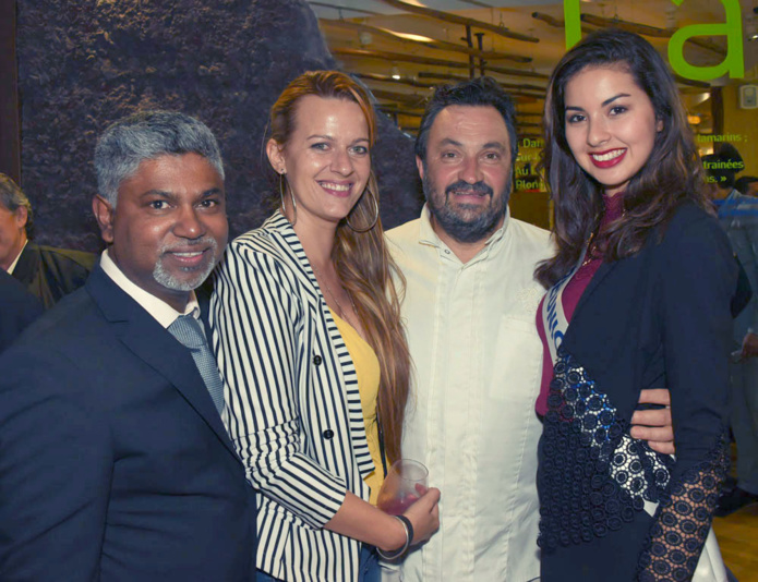 José Garjah d'Artmédia Communication, Sarah Hugon, le chef Yves Candeborde et Ambre N'guyen José Garjah d'Artmédia Communication, Sarah Hugon, le chef Yves Candeborde et Ambre N'guyen