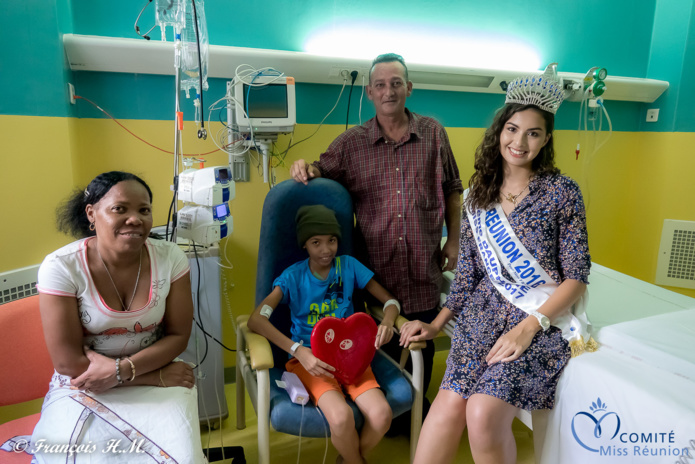 Ambre N'Guyen fête la Saint-Valentin avec les enfants malades Ambre N'Guyen fête la Saint-Valentin avec les enfants malades