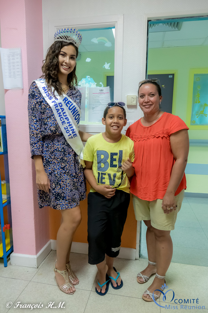 Ambre N'Guyen fête la Saint-Valentin avec les enfants malades Ambre N'Guyen fête la Saint-Valentin avec les enfants malades
