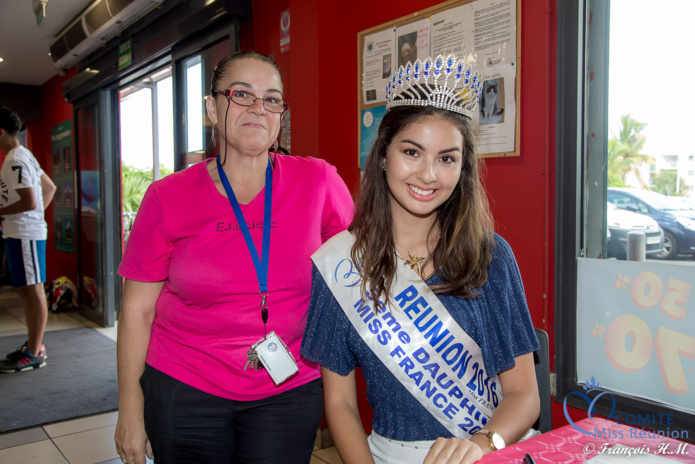 Ambre N'guyen avec Soleil Réunion à Leclerc Ravine des Cabris Ambre N'guyen avec Soleil Réunion à Leclerc Ravine des Cabris