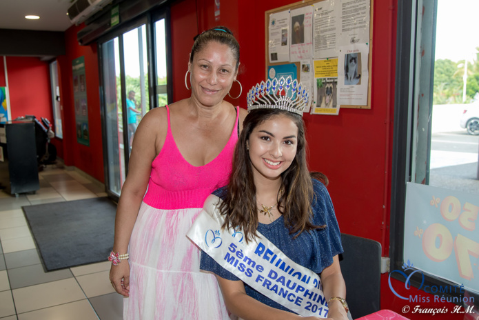 Ambre N'guyen avec Soleil Réunion à Leclerc Ravine des Cabris Ambre N'guyen avec Soleil Réunion à Leclerc Ravine des Cabris