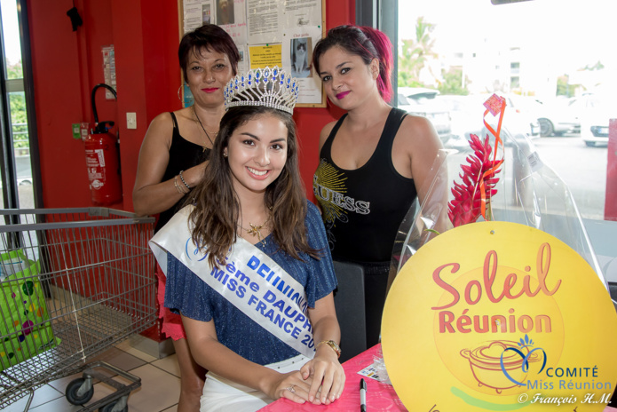 Ambre N'guyen avec Soleil Réunion à Leclerc Ravine des Cabris