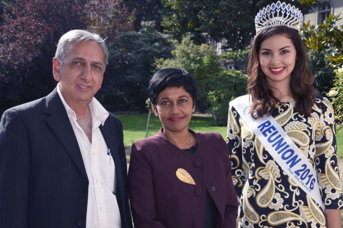 Aziz Patel, délégué Miss France et responsable du Comité Miss Réunion, Ericka Bareigts, Ministre des Outre-Mer, et Ambre N'guyen, Miss Réunion 2016 Aziz Patel, délégué Miss France et responsable du Comité Miss Réunion, Ericka Bareigts, Ministre des Outre-Mer, et Ambre N'guyen, Miss Réunion 2016