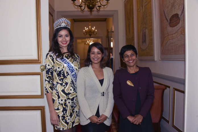 Ambre au Ministère des Outre-Mer avec Ericka Bareigts Ambre au Ministère des Outre-Mer avec Ericka Bareigts