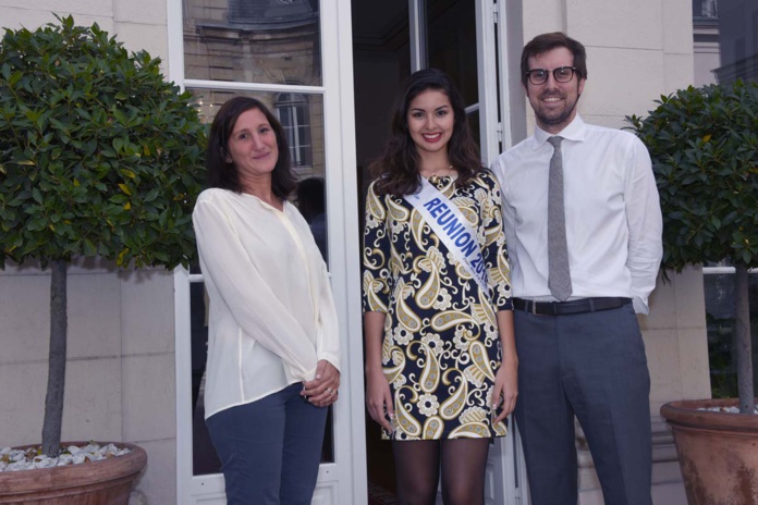 Sur le perron du Ministère Sur le perron du Ministère