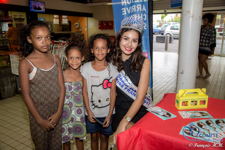 Ambre N'guyen avec Soleil Réunion au Score du Port Ambre N'guyen avec Soleil Réunion au Score du Port