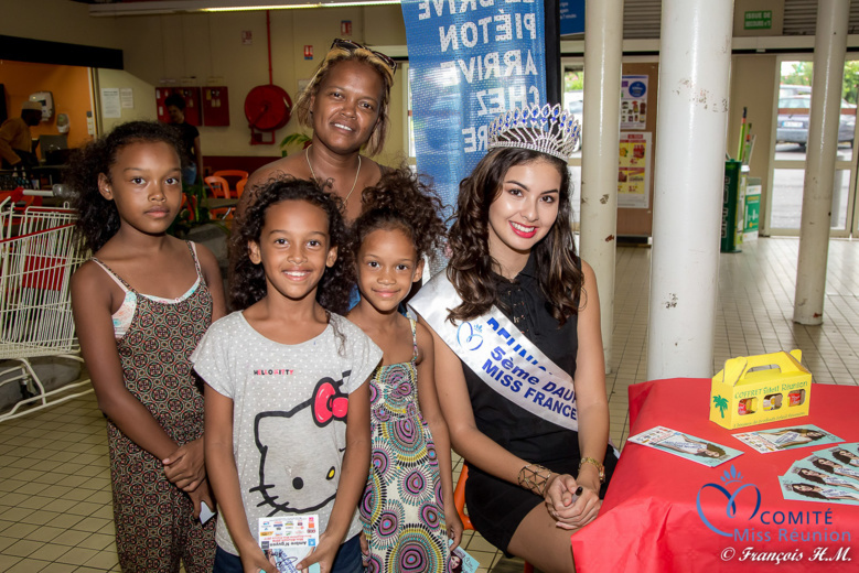 Ambre N'guyen avec Soleil Réunion au Score du Port Ambre N'guyen avec Soleil Réunion au Score du Port