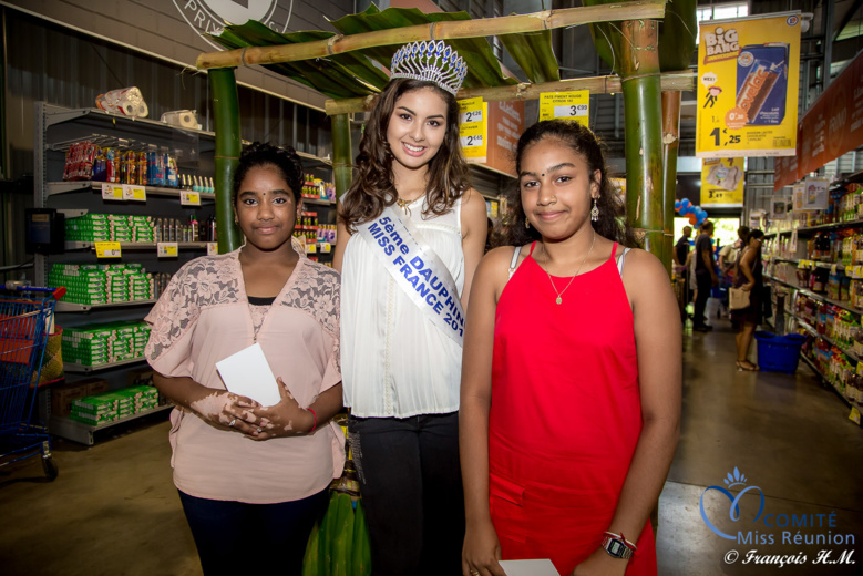 Ambre avec Soleil Réunion au Leclerc de Bras Panon Ambre avec Soleil Réunion au Leclerc de Bras Panon