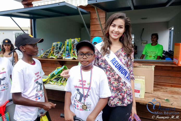 Miss Réunion à la Journée de la Trottinette Miss Réunion à la Journée de la Trottinette