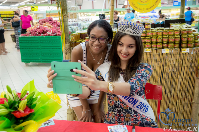 Ambre avec Soleil Réunion à Auchan Saint-Pierre Ambre avec Soleil Réunion à Auchan Saint-Pierre