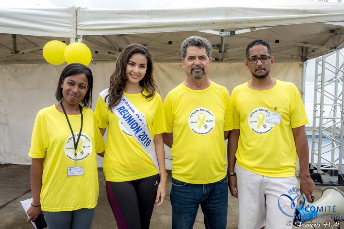 Lindy Ghouali, Ambre N'guyen, Daniel Pausé, et Mr Dijoux, l'animateur de la journée Lindy Ghouali, Ambre N'guyen, Daniel Pausé, et Mr Dijoux, l'animateur de la journée