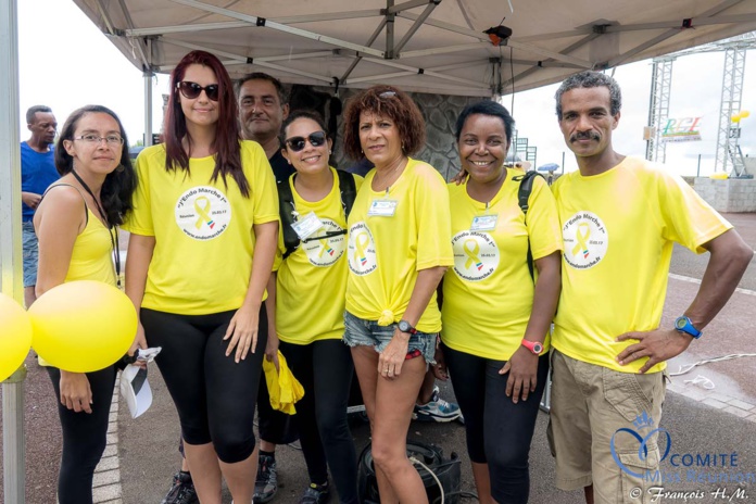 Miss Réunion a participé à l'Endomarch à Trois-Bassins