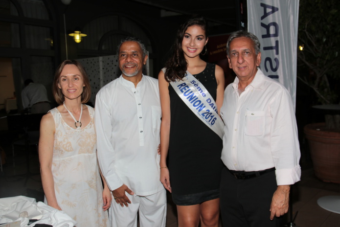 Brenda Guidi, Amédée Louis-Fernand, Ambre N'guyen et Aziz Patel du Comité Miss Réunion Brenda Guidi, Amédée Louis-Fernand, Ambre N'guyen et Aziz Patel du Comité Miss Réunion