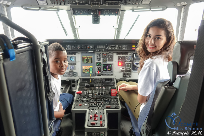 Miss Réunion avec les marmailles 1000 Sourires au DA 181 Miss Réunion avec les marmailles 1000 Sourires au DA 181