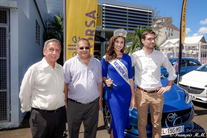 Aziz Patel du Comité Miss Réunion, Arzou Mahamadaly, Ambre N'guyen, et Alexis Recipon Aziz Patel du Comité Miss Réunion, Arzou Mahamadaly, Ambre N'guyen, et Alexis Recipon