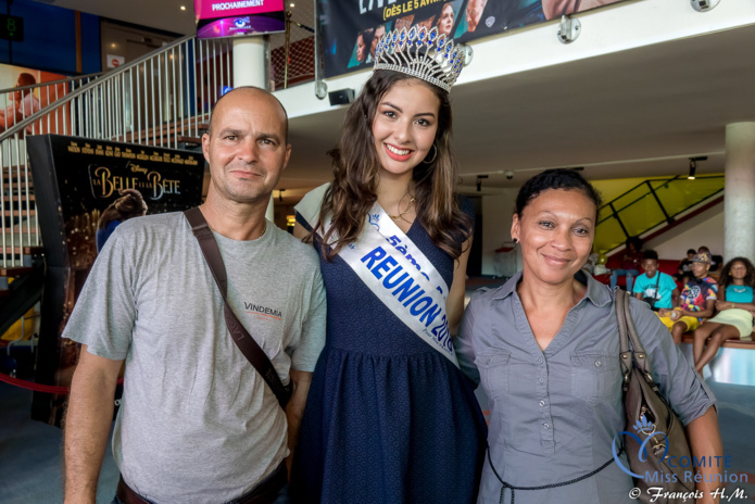 Tapis rouge à Cambaie pour les marmailles et Miss Réunion