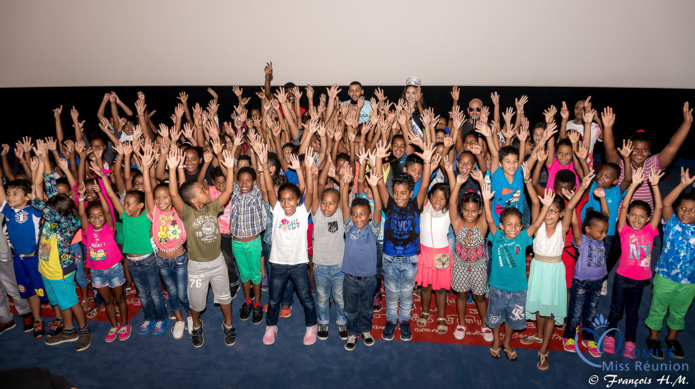 Dans la salle de cinéma avant le film... Dans la salle de cinéma avant le film...
