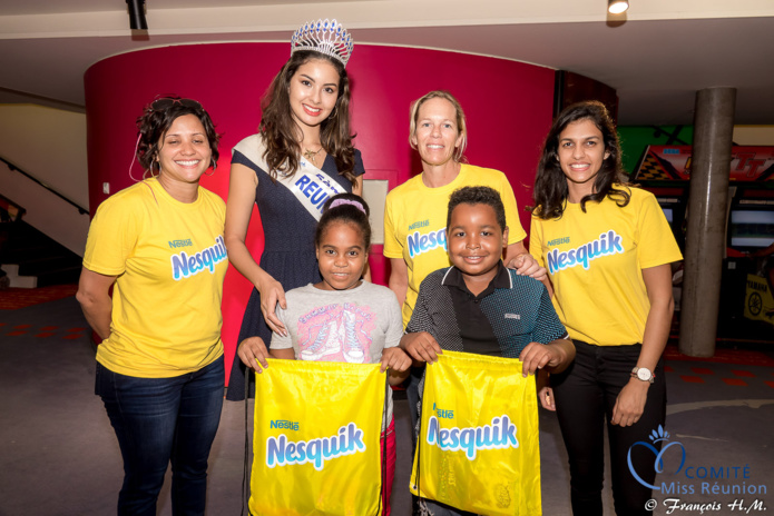 Tapis rouge à Cambaie pour les marmailles et Miss Réunion