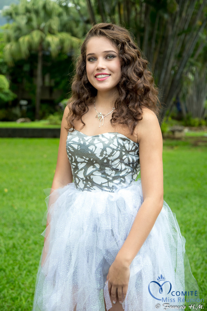 4. Lina Françoise, 19 ans, 1,72 m, Le Tampon, En BTS NRC (Négociation Relation Client) 4. Lina Françoise, 19 ans, 1,72 m, Le Tampon, En BTS NRC (Négociation Relation Client)