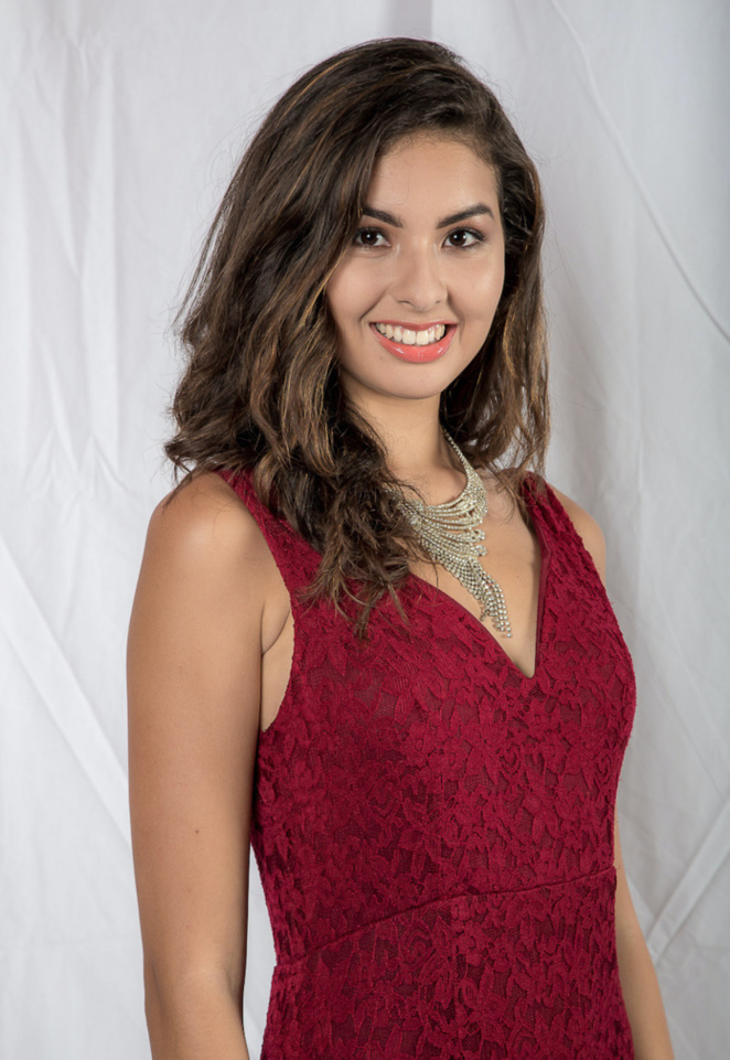 La belle Ambre remportera-t-elle le concours de danses stars péï? La belle Ambre remportera-t-elle le concours de danses stars péï?