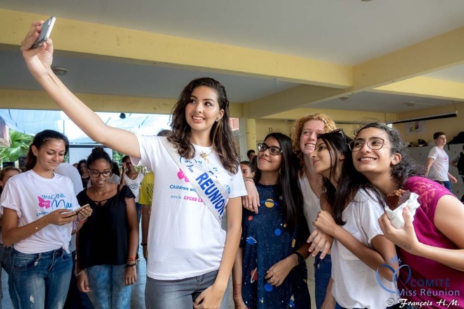 Ambre N'guyen au Lycée Levavasseur contre le cancer des enfants