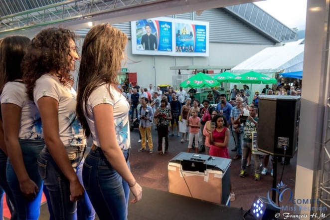 Présentation au public...