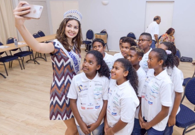 Ambre N'guyen et les 9 enfants chanceux!
