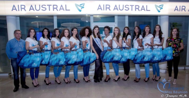 Avec Ambre N'guyen, Aziz Patel et Emmanuelle Naoures, chargée de communication Air Austral