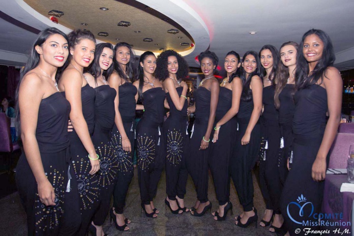 Dîner-croisière des 12 candidates à Bangkok