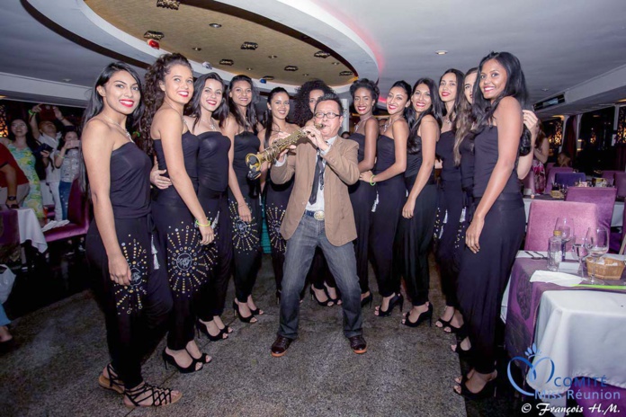 Dîner-croisière des 12 candidates à Bangkok