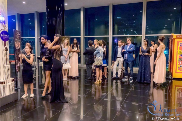 Les 12 candidates au Baiyoke Sky Tower de Bangkok Les 12 candidates au Baiyoke Sky Tower de Bangkok