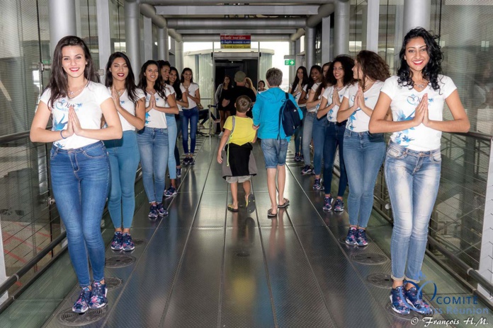 Les 12 candidates de retour de Bangkok avec Air Austral Les 12 candidates de retour de Bangkok avec Air Austral