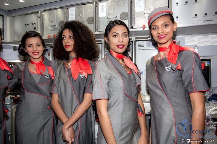 Les 12 candidates de retour de Bangkok avec Air Austral