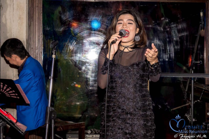 Les 12 candidates à la soirée Siam@Siam à Bangkok Les 12 candidates à la soirée Siam@Siam à Bangkok