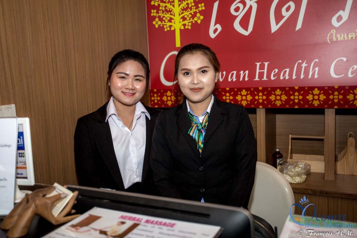 Massage thaïlandais pour les 12 candidates Massage thaïlandais pour les 12 candidates