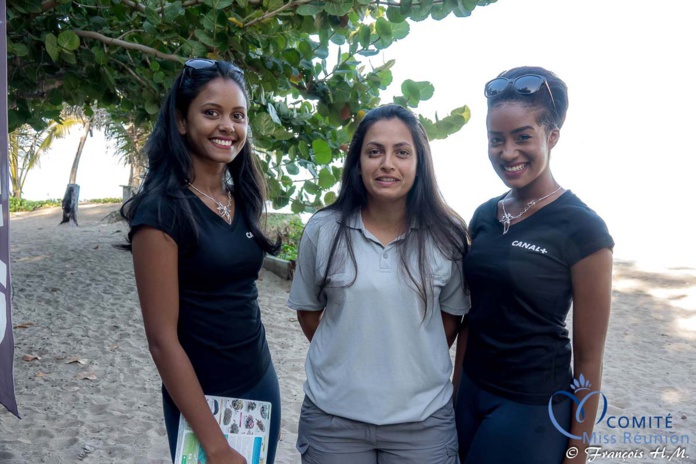 Naïma et Aechat avec une animatrice Naïma et Aechat avec une animatrice