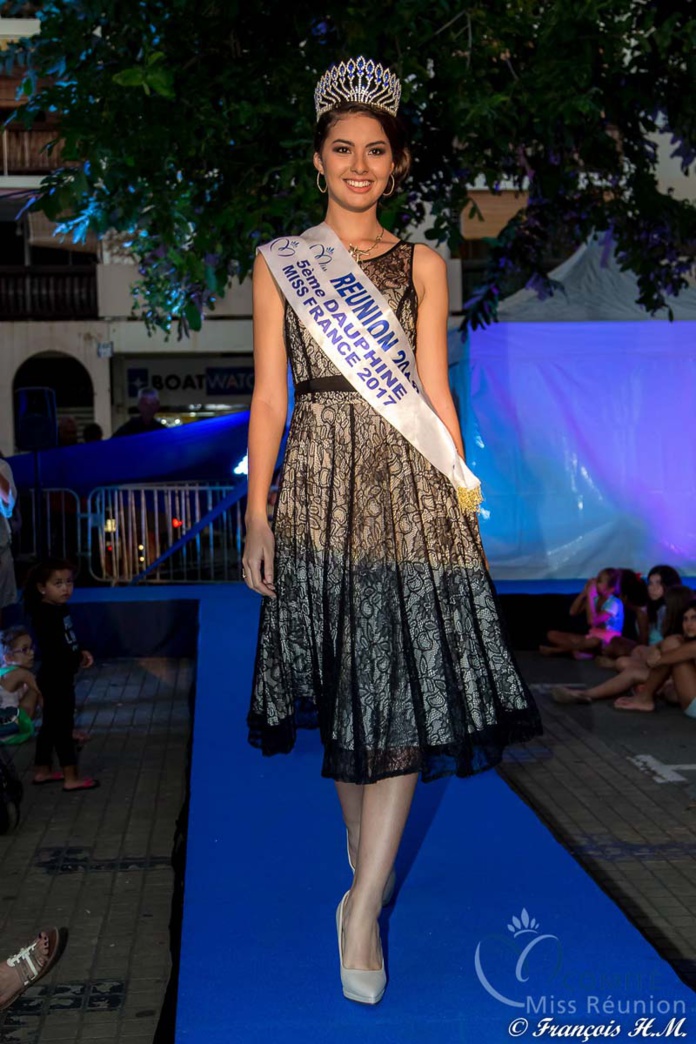 Défilé des 12 candidates à Saint-Gilles et show mode de Miss Agency