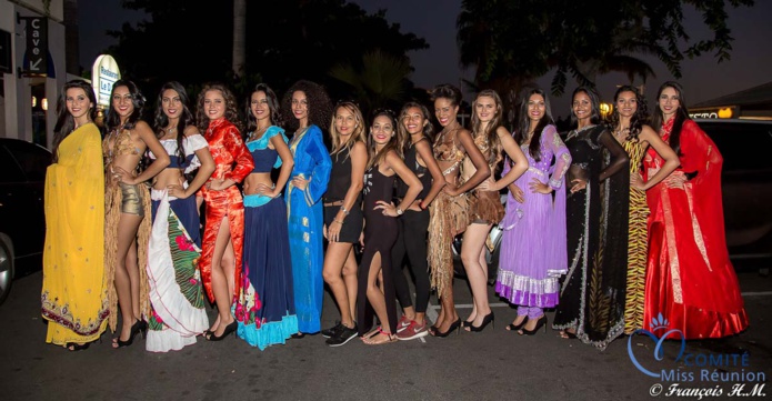 Avec l'équipe de coiffeuses de Lo Vip Institut Avec l'équipe de coiffeuses de Lo Vip Institut