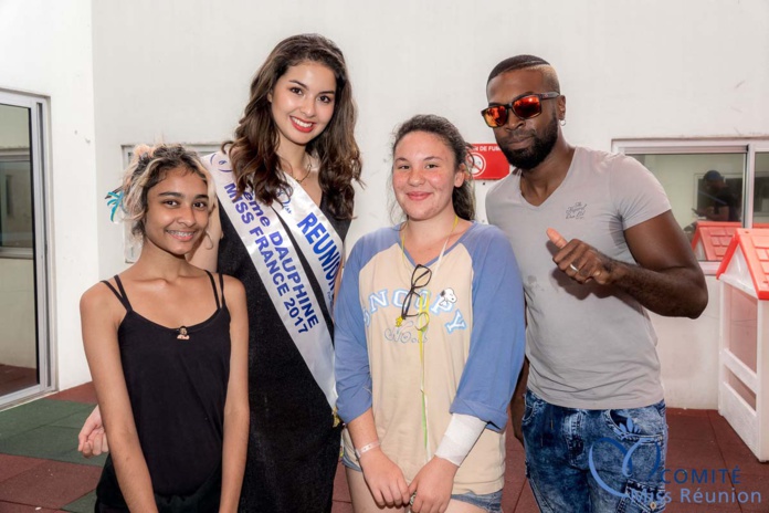 Miss Réunion fête la musique avec les enfants au CHU
