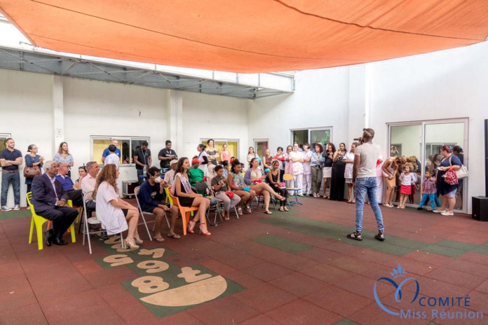 Miss Réunion fête la musique avec les enfants au CHU