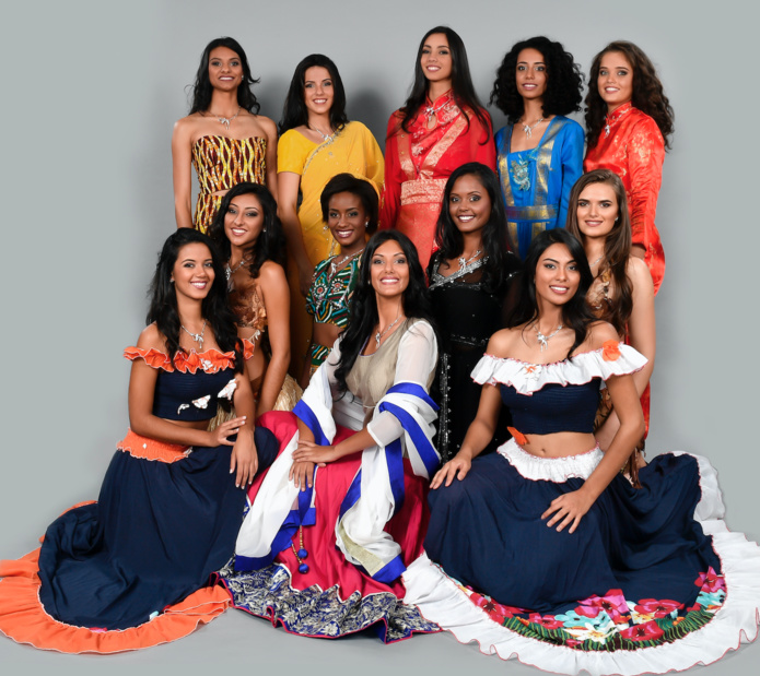 Elles sont 12, faites votre choix! (tenues Sabey) Elles sont 12, faites votre choix! (tenues Sabey)