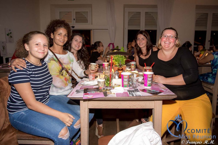 Les 12 candidates 2017 à la soirée "Ladies" du Vapiano