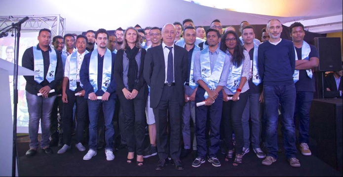 Miss Réunion marraine de la cérémonie de remise de diplômes à l'IUT