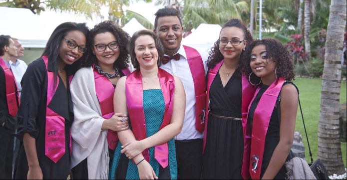 Miss Réunion marraine de la cérémonie de remise de diplômes à l'IUT