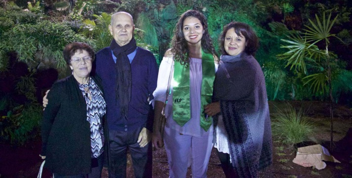 Miss Réunion marraine de la cérémonie de remise de diplômes à l'IUT